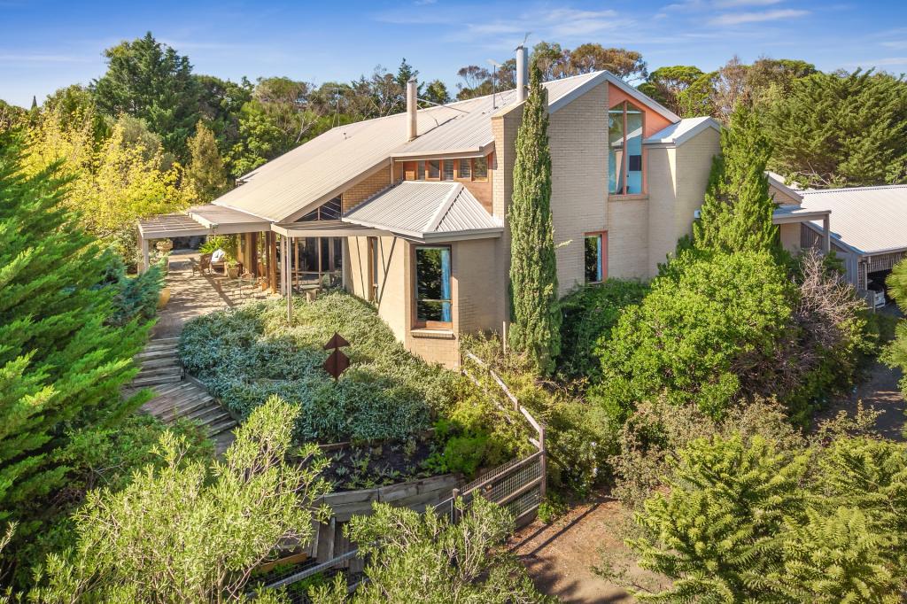 13 Highett Rd, Highton, VIC 3216