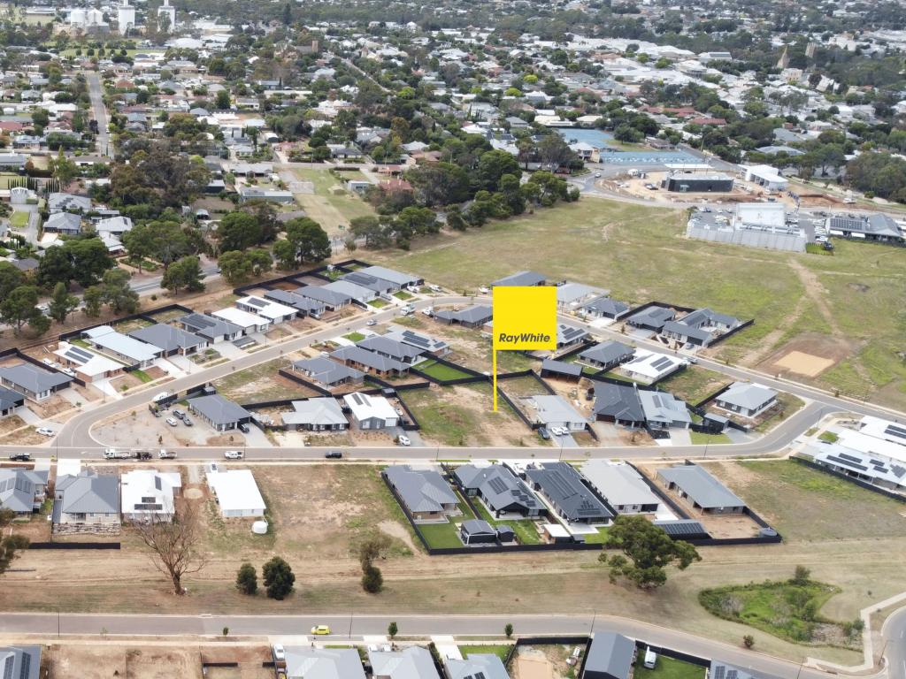 10 WESTWOOD CCT, STRATHALBYN, SA 5255