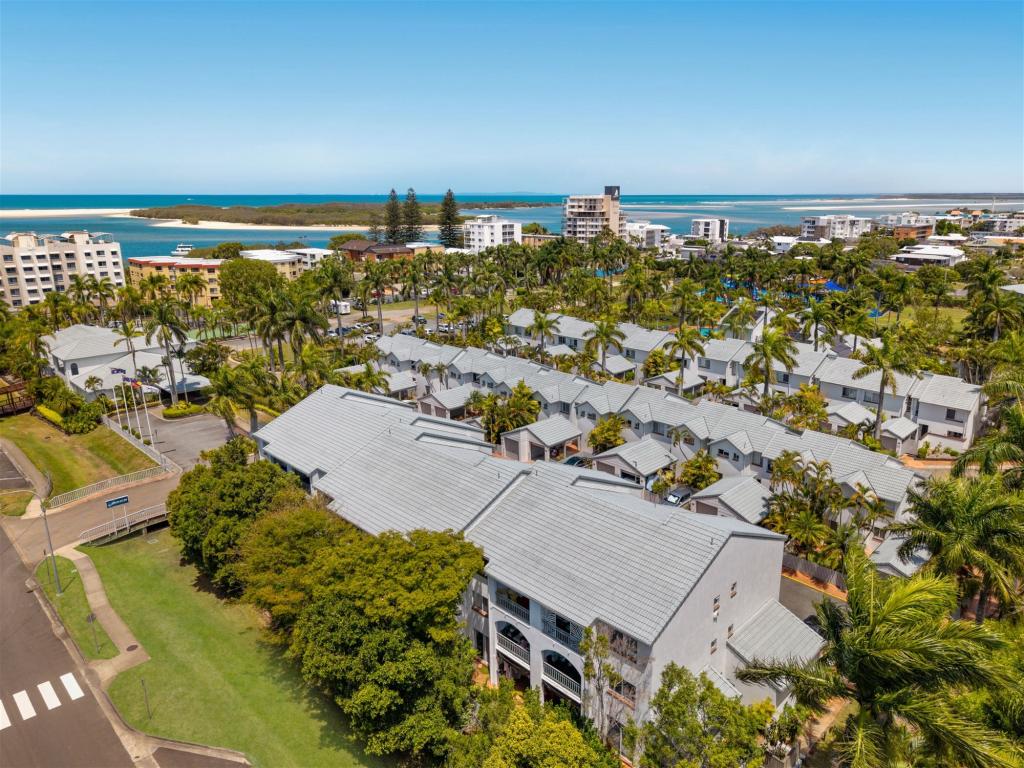 37/2 Landsborough Pde, Golden Beach, QLD 4551