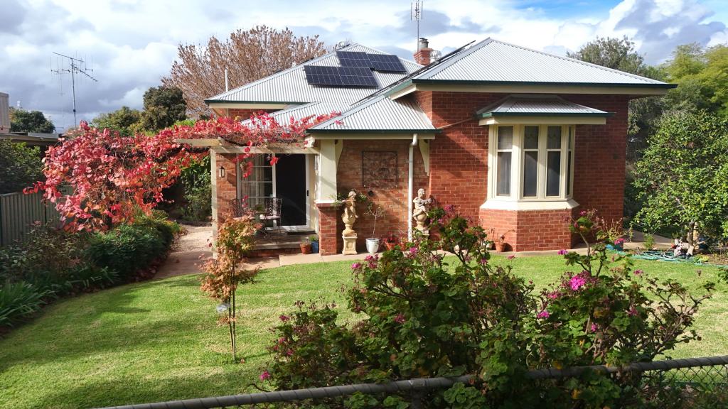 81 NOLAN ST, KERANG, VIC 3579