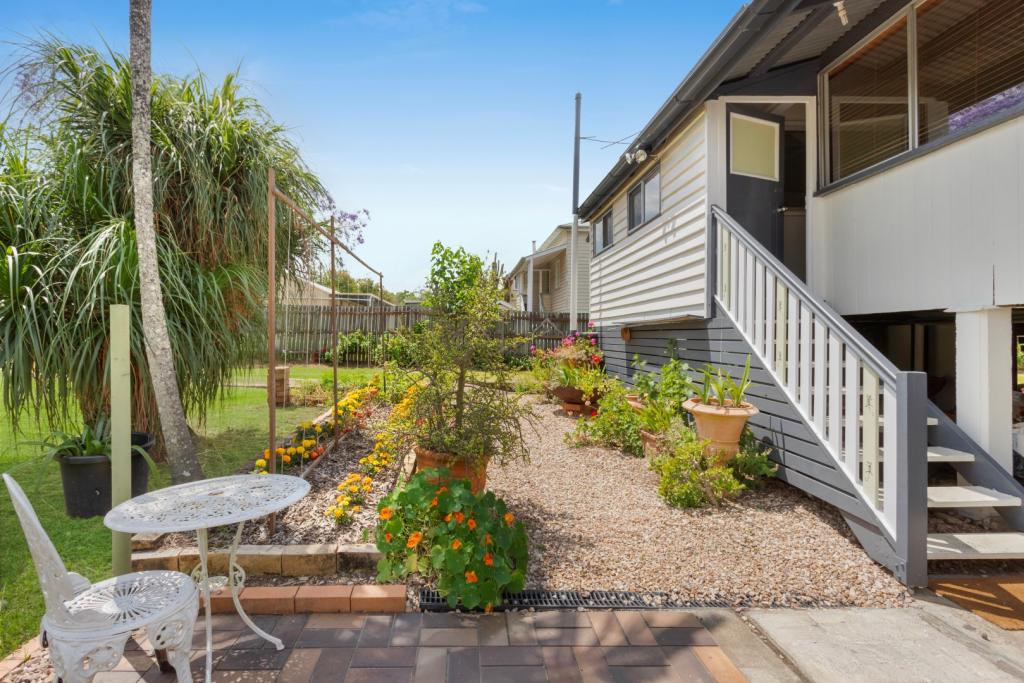 14 Bowen St, Woodend, QLD 4305