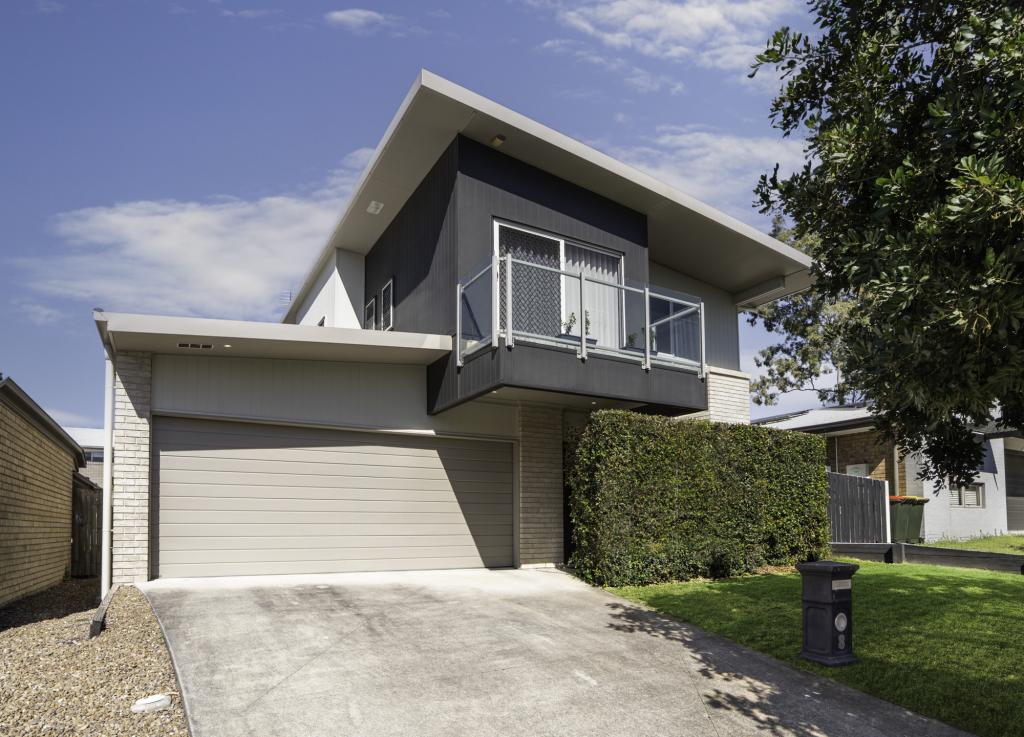 8 Krystelle Cl, Oxley, QLD 4075