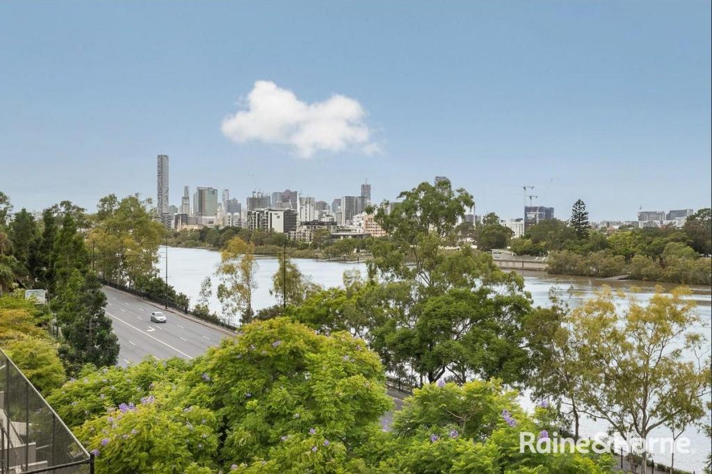 408/435 CORONATION DR, AUCHENFLOWER, QLD 4066