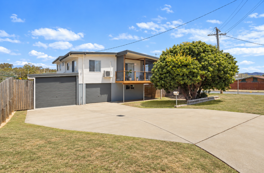 14 Roe St, West Gladstone, QLD 4680