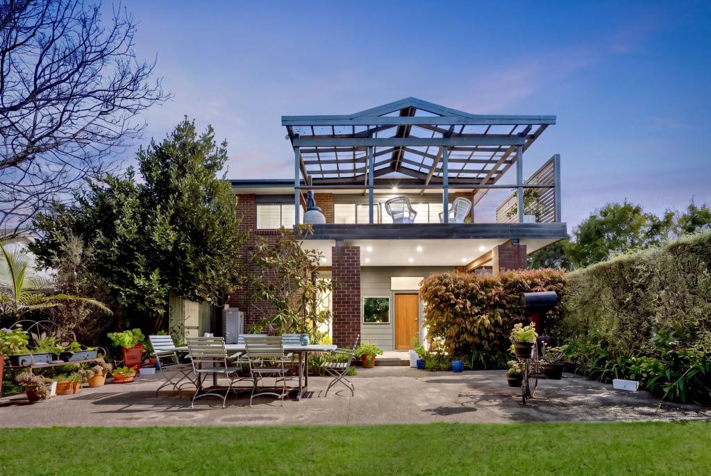 17 King Georges Ave, Mornington, VIC 3931