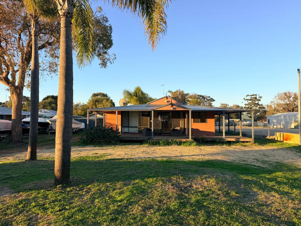 24 Riverside Dr, Furnissdale, WA 6209