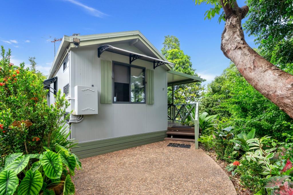 27 Gavin St, Smithfield, QLD 4878