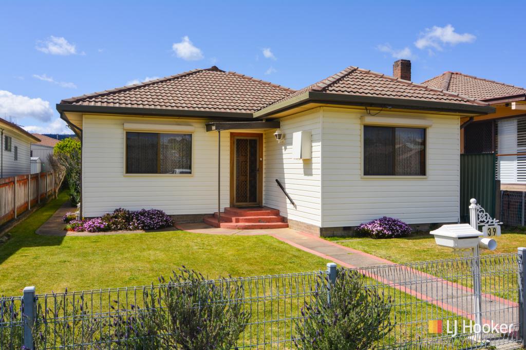 39 Enfield Ave, Lithgow, NSW 2790