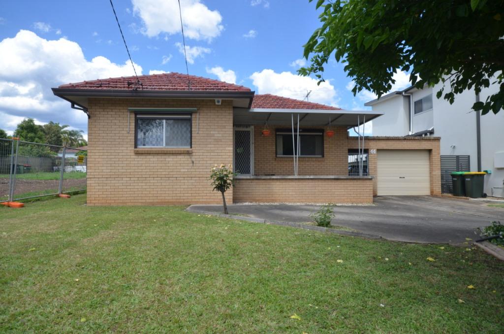 44 Scott St, Toongabbie, NSW 2146