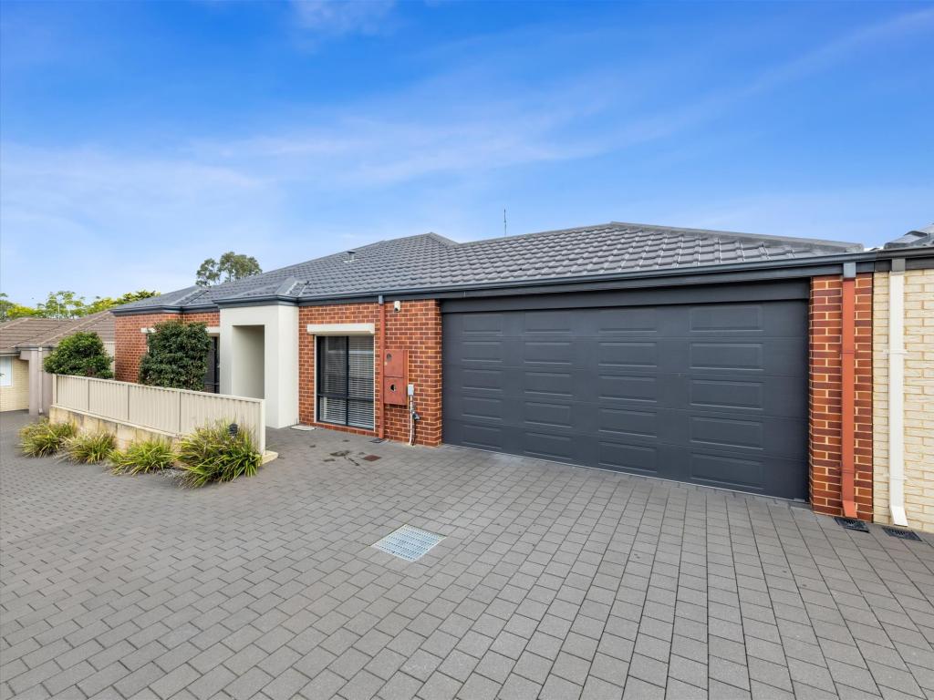 2/15 Ruddick Pl, Hamilton Hill, WA 6163