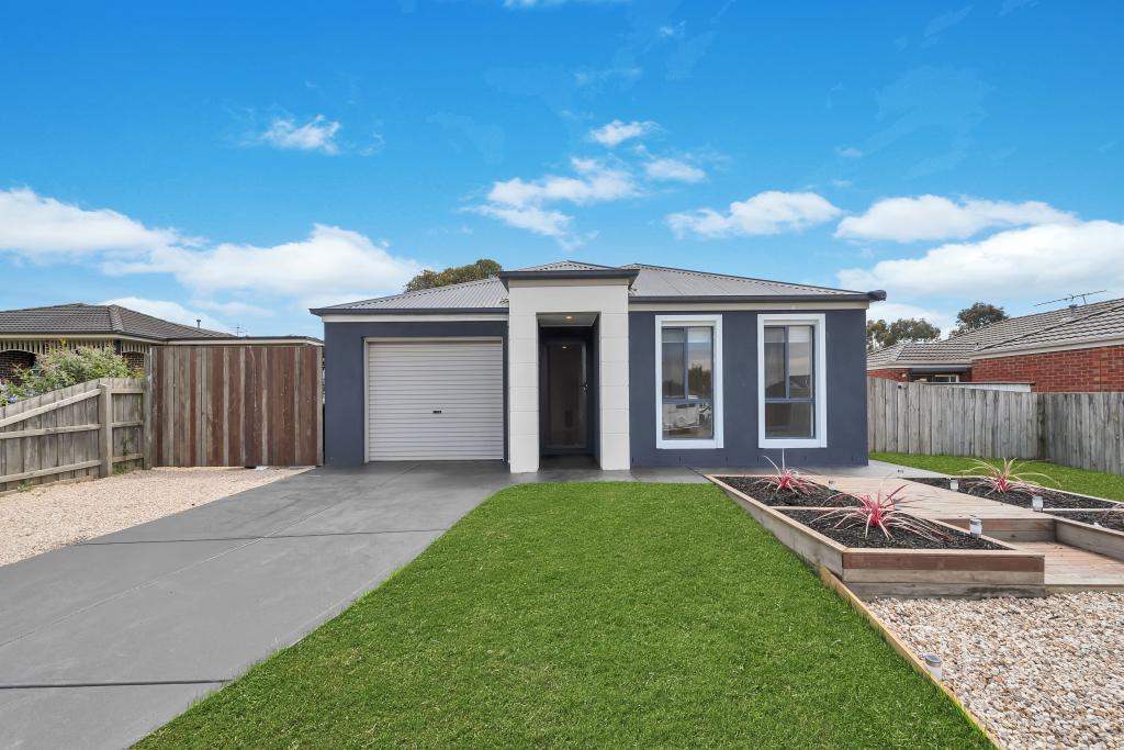 7 Natanya Dr, Pakenham, VIC 3810