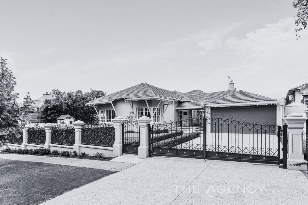 36 LEAROYD ST, MOUNT LAWLEY, WA 6050