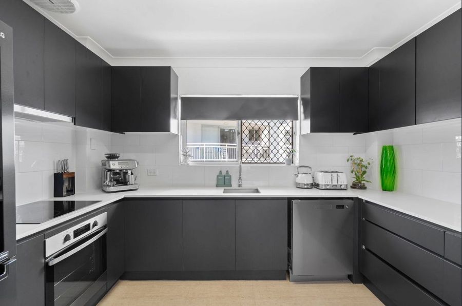 5/39 OLD BURLEIGH RD, SURFERS PARADISE, QLD 4217