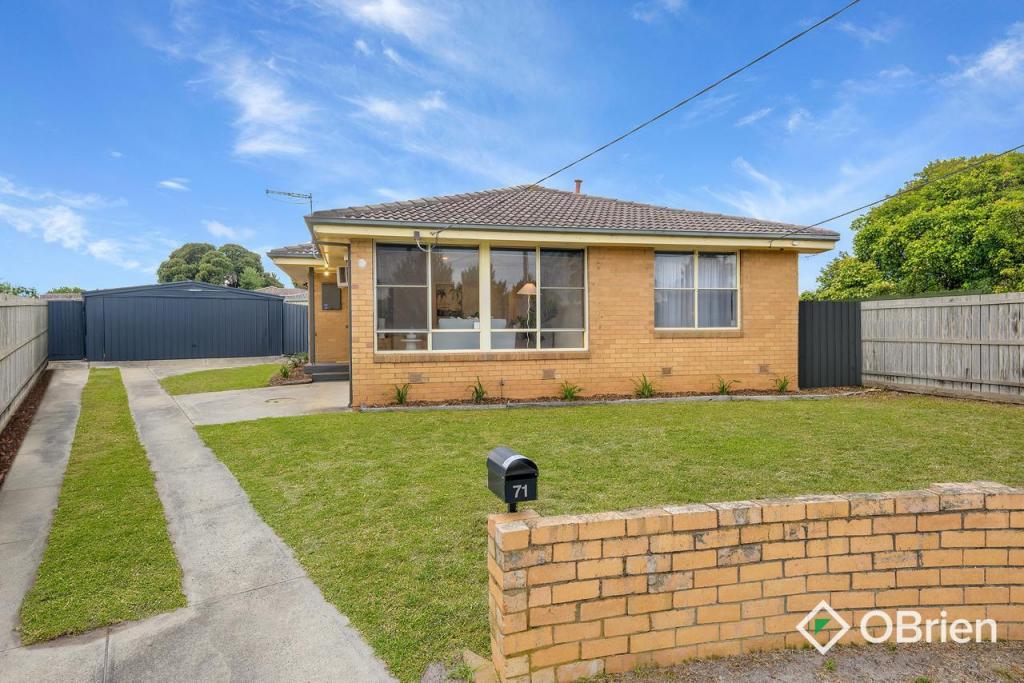 71 Brunning Cres, Frankston North, VIC 3200