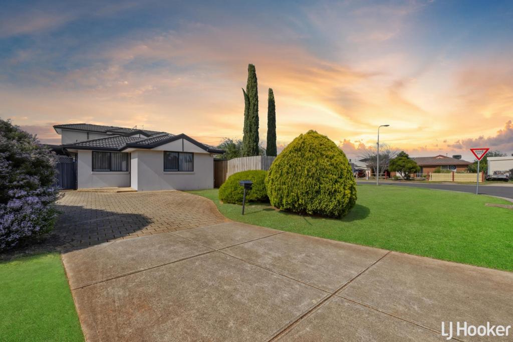 19 Garfield Cl, Melton South, VIC 3338