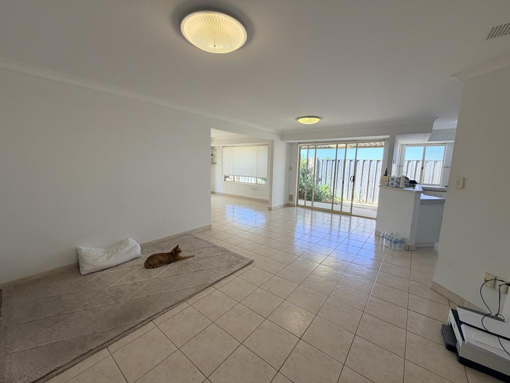 4 Bayfield Cres, Mindarie, WA 6030
