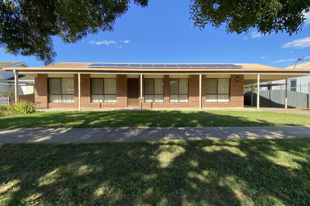 3 Halliday St, Charlton, VIC 3525