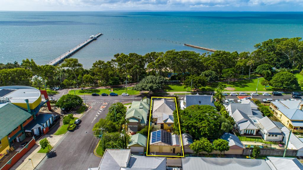 38 PARK PDE, SHORNCLIFFE, QLD 4017