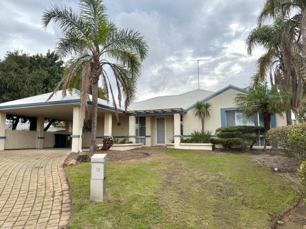 12 Amulla Ct, Halls Head, WA 6210