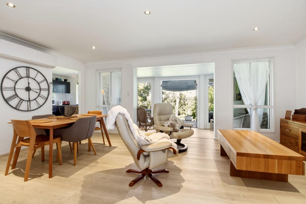 16 Calm Waters Cres, Macleay Island, QLD 4184