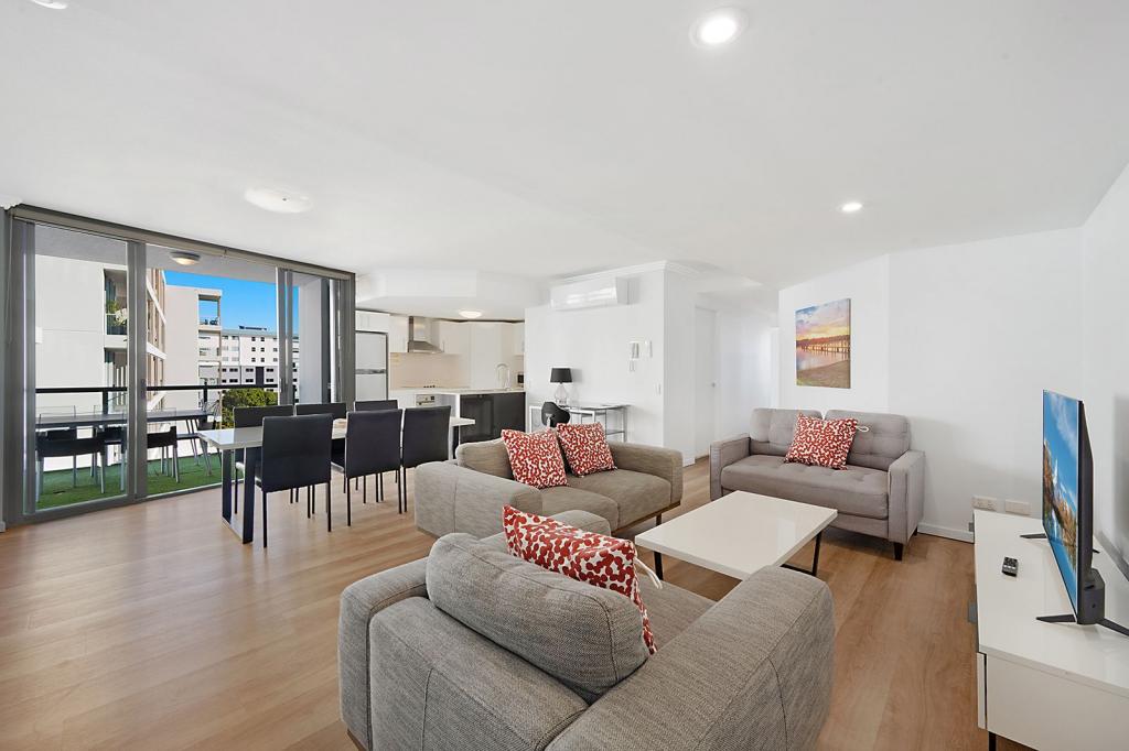 704/89 Landsborough Ave, Scarborough, QLD 4020