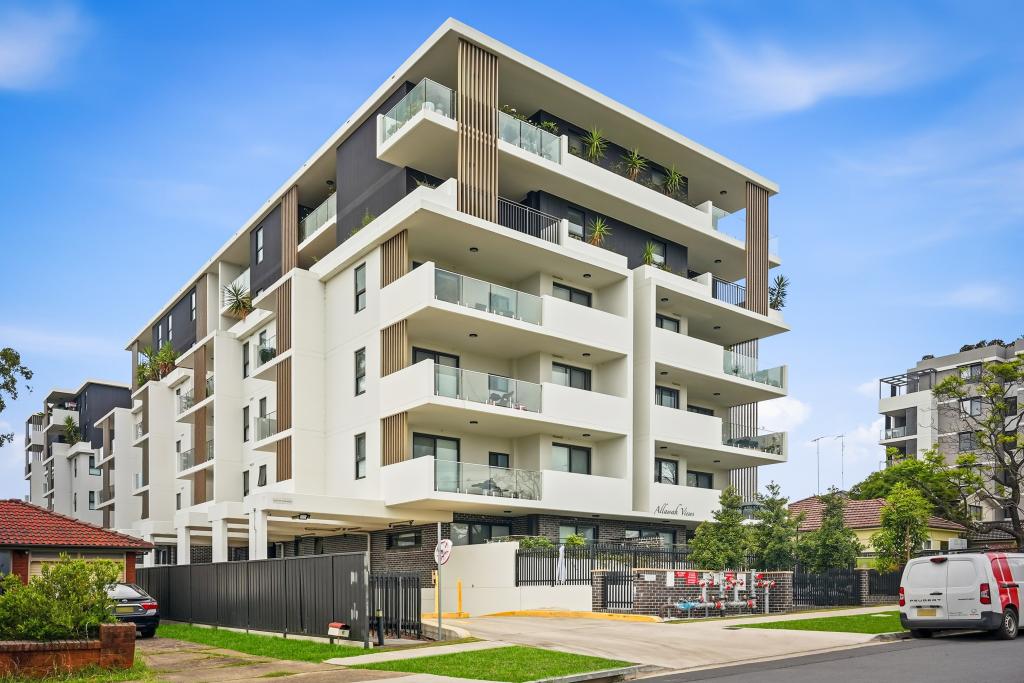 301/8A ALLAWAH ST, BLACKTOWN, NSW 2148