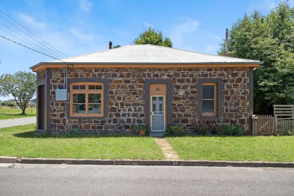 24 Hercules St, Goulburn, NSW 2580