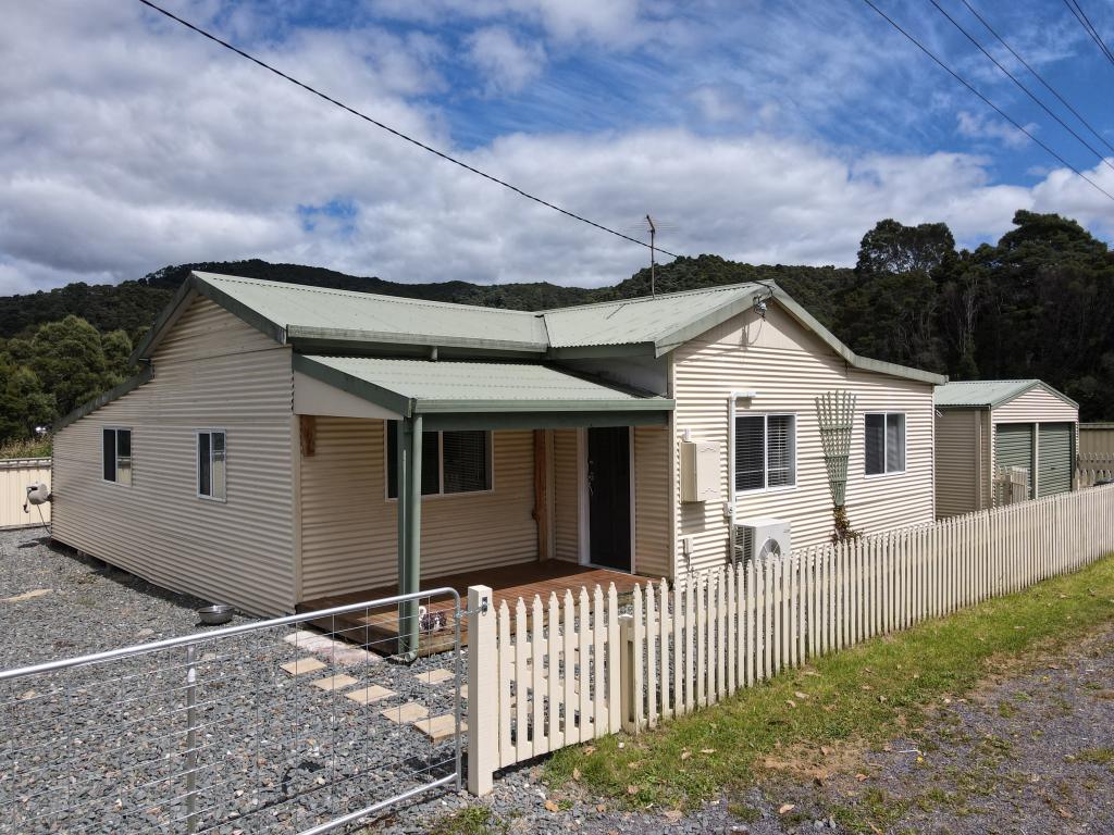 6 Lynchford Rd, Queenstown, TAS 7467