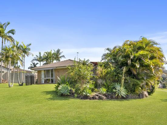 11 Ben Hogan Cres, Parkwood, QLD 4214