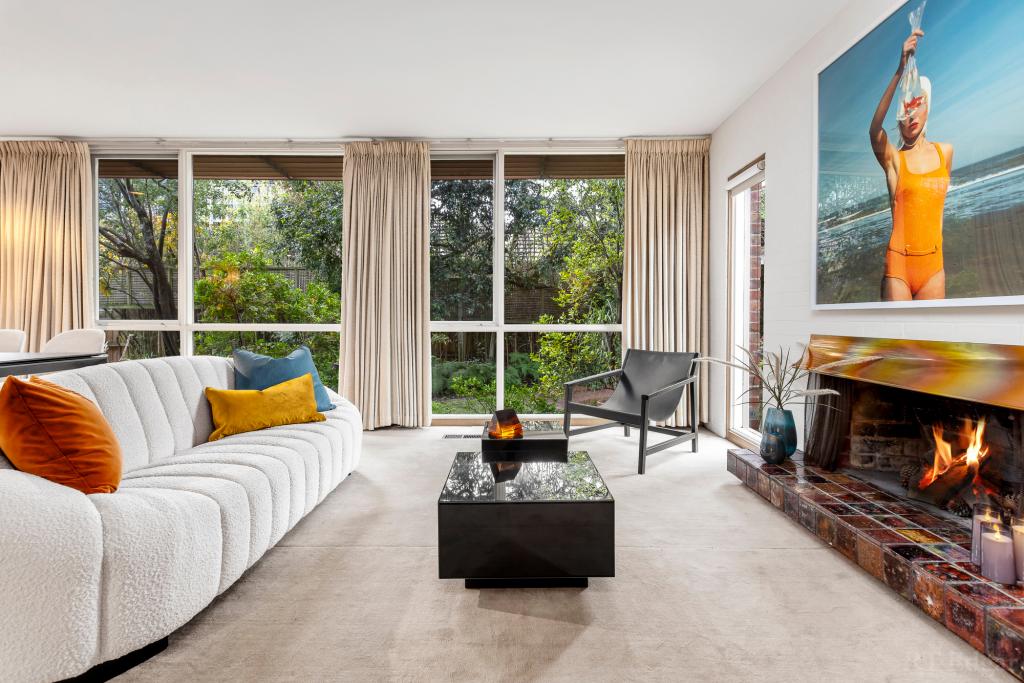 31 Mont Victor Rd, Kew, VIC 3101