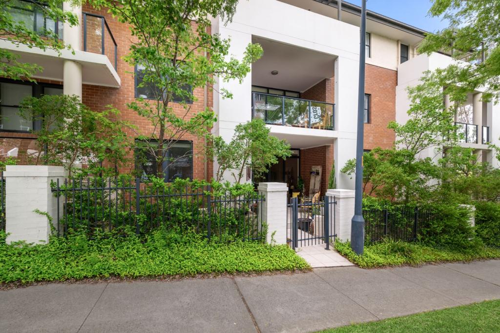 104/26 Parkside Cres, Campbelltown, NSW 2560