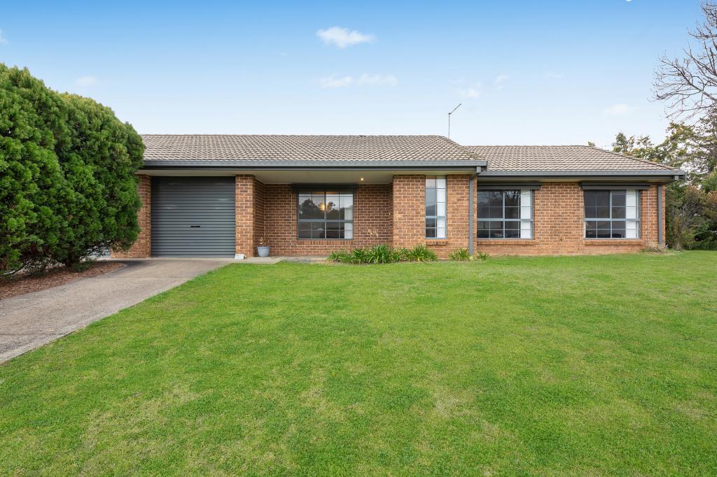 1/2 Lowana Cl, Mudgee, NSW 2850