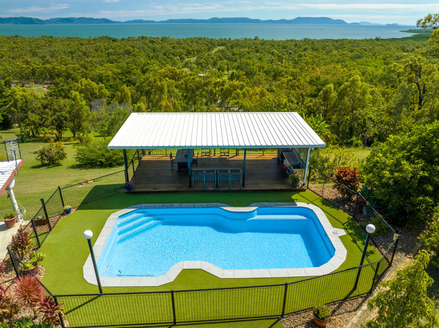 11 O'Flynn Cres, Midge Point, QLD 4799