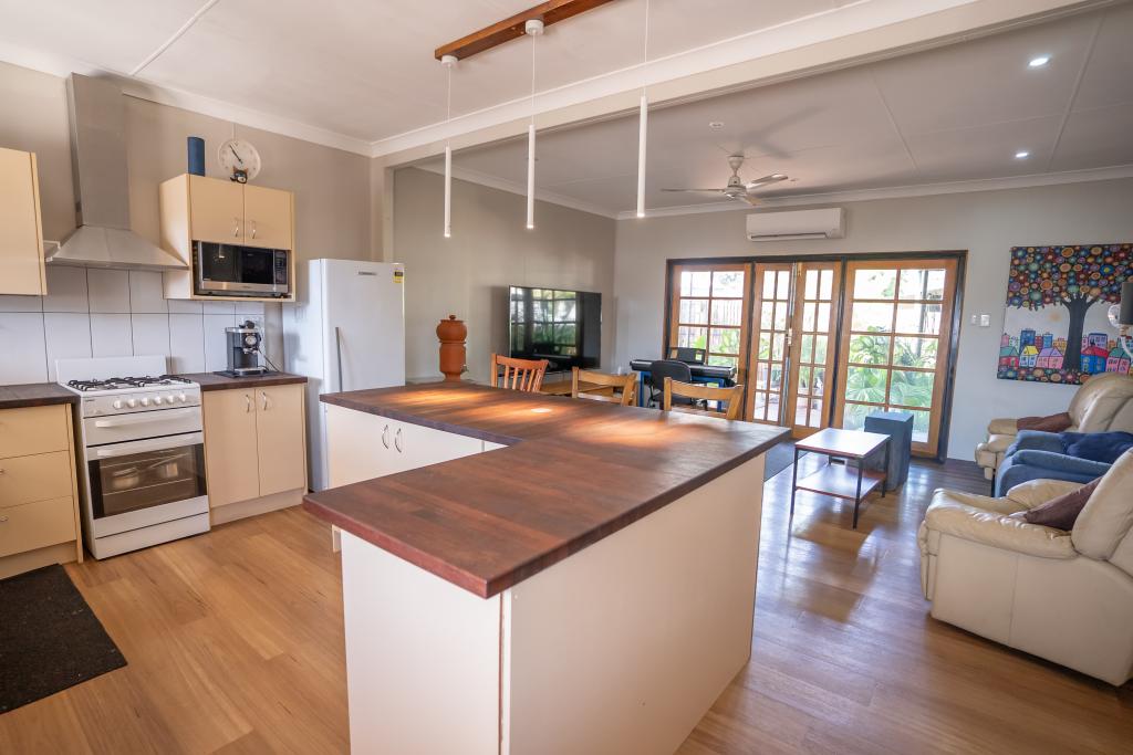 7 Orchid Cl, South Hedland, WA 6722