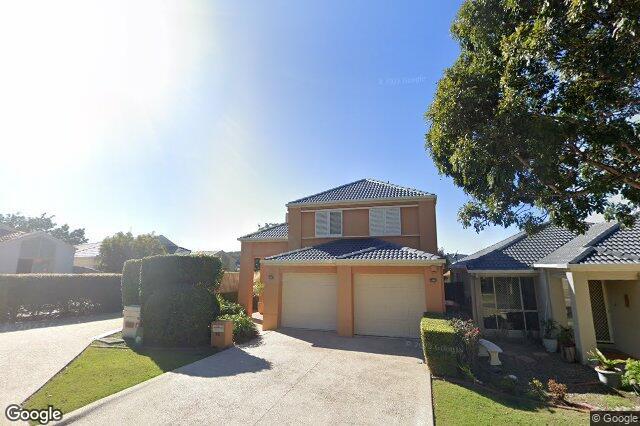 66 Flame Tree Cres, Carindale, QLD 4152