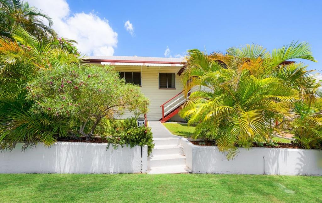 19 Kent St, West Gladstone, QLD 4680