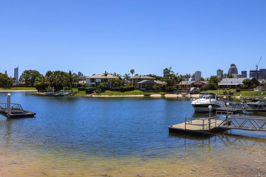 176 Rio Vista Bvd, Broadbeach Waters, QLD 4218