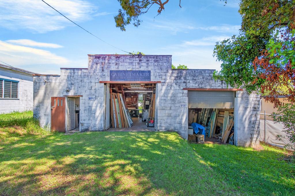 110A MINNIE ST, SOUTHPORT, QLD 4215