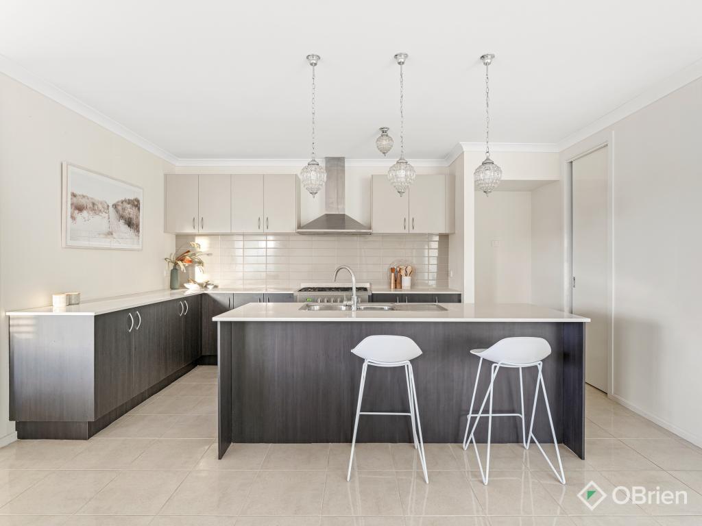 14 Stocks Dr, Cranbourne West, VIC 3977