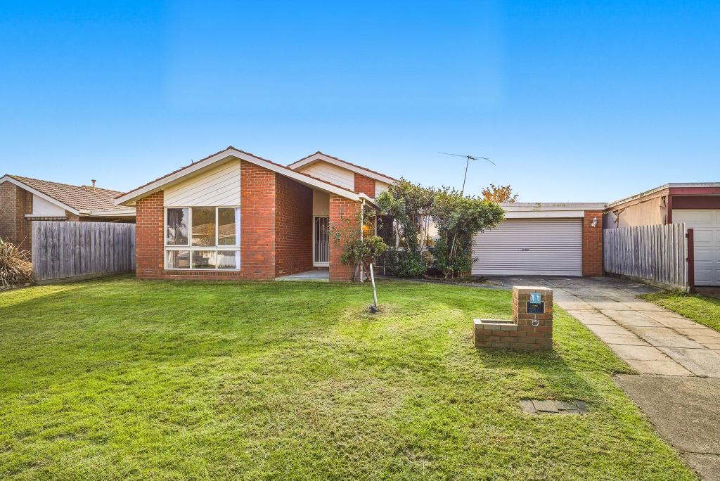 11 Rebecca Ct, Cranbourne North, VIC 3977