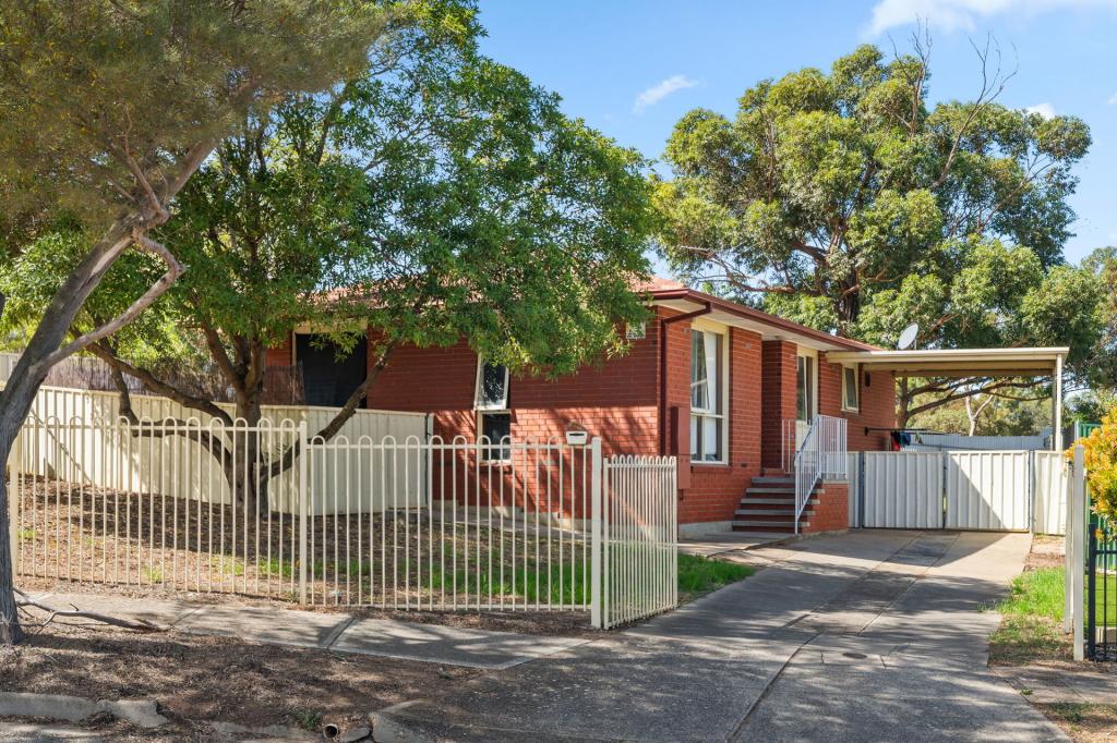 11 Arnhem Cres, Hackham West, SA 5163
