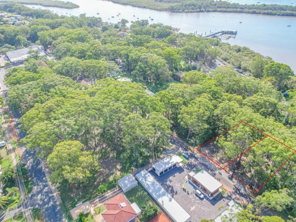 13-15 Fernbrook Ave, Russell Island, QLD 4184