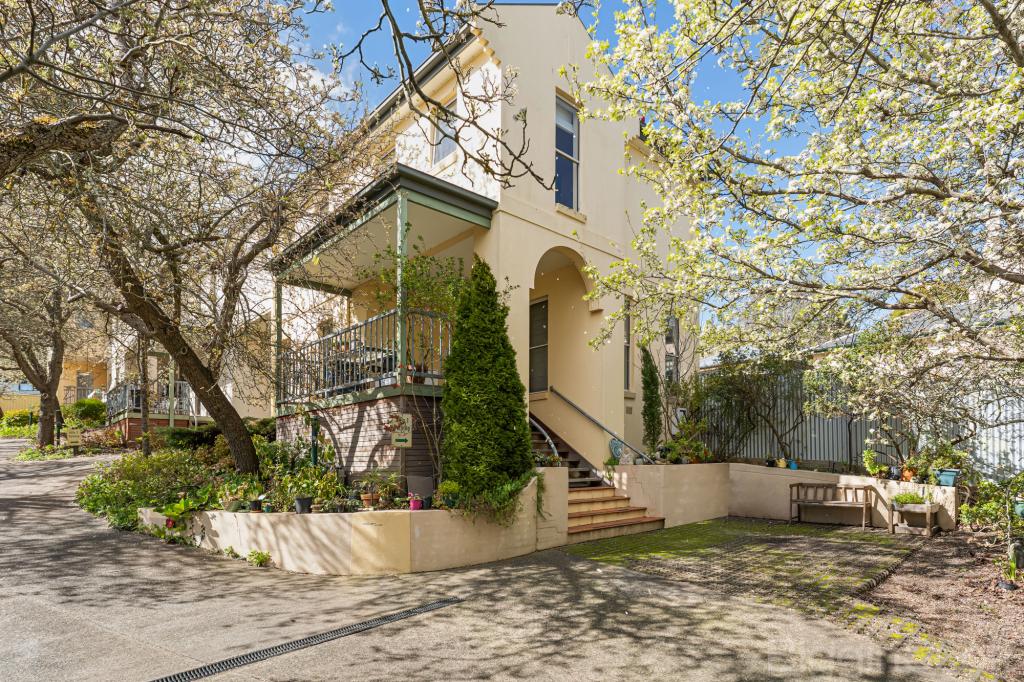 1/11 Camp St, Daylesford, VIC 3460