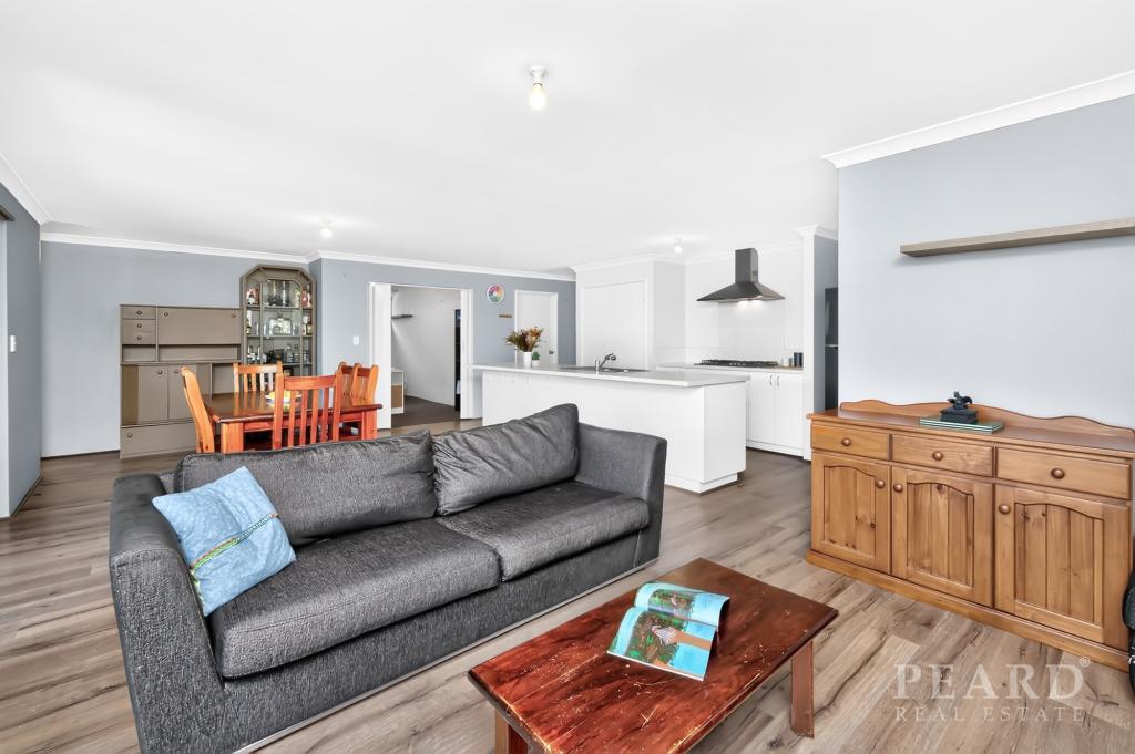 16 Sandridge St, Banksia Grove, WA 6031