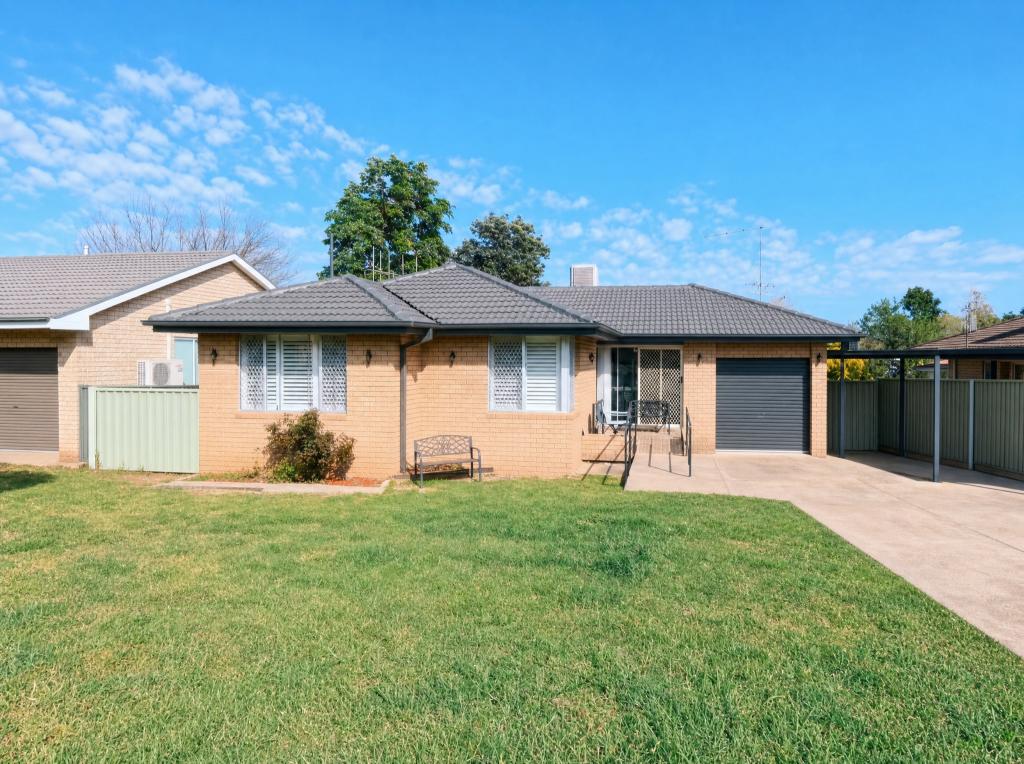 50 Kibbler St, Cowra, NSW 2794