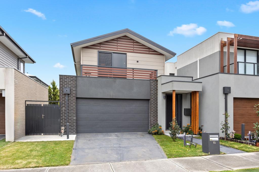 16 TALISKER ST, KEYSBOROUGH, VIC 3173