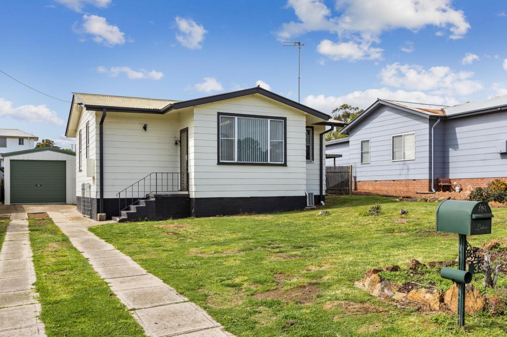 33 Lisgar St, Goulburn, NSW 2580