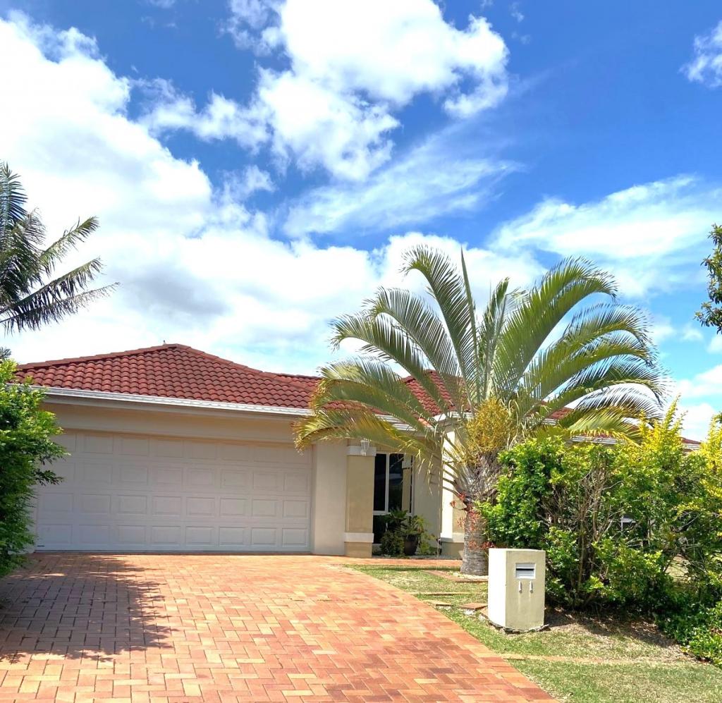 11 CHESTERTON CT, NORTH LAKES, QLD 4509