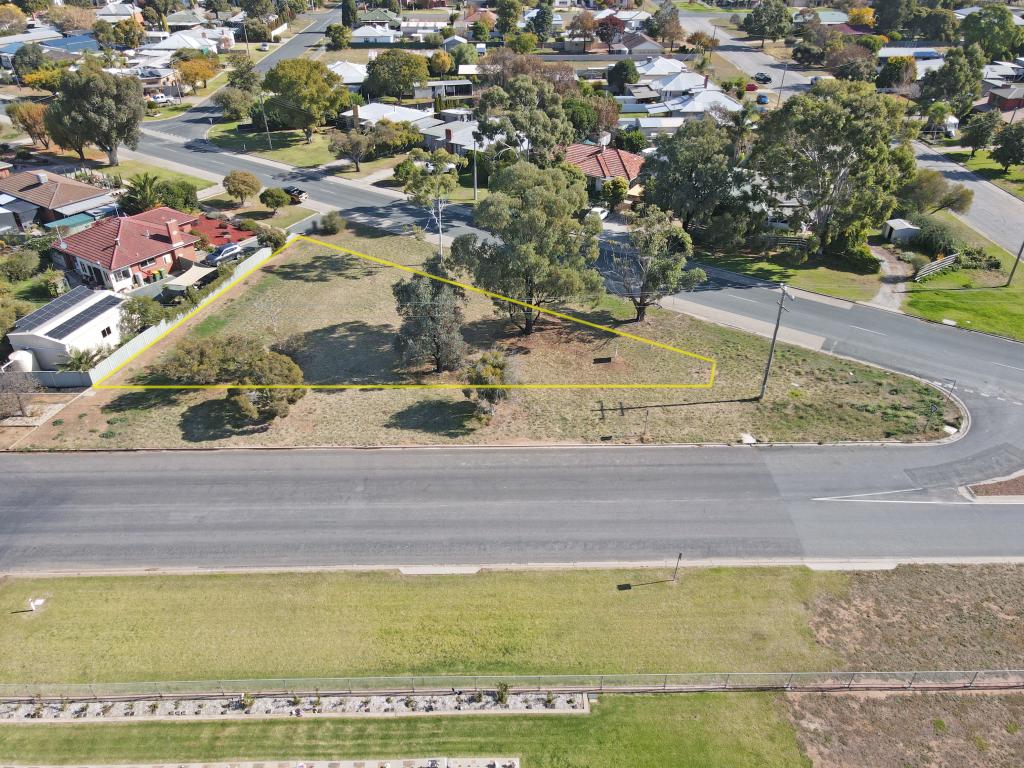 27 Murrabit St, Kerang, VIC 3579