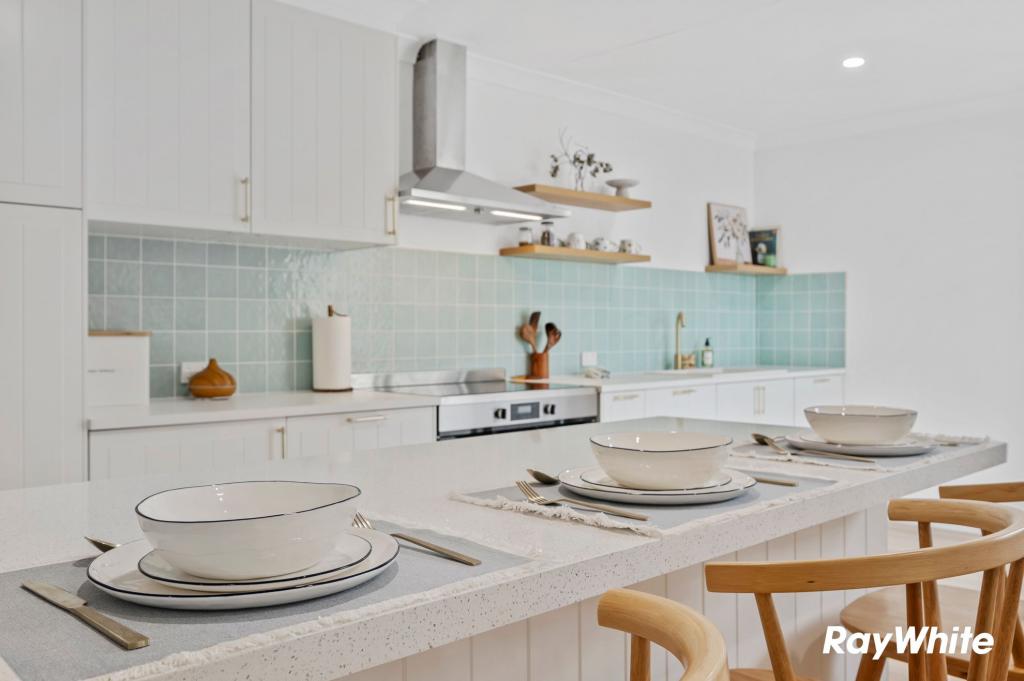 11 HERADALE PDE, BATEMANS BAY, NSW 2536
